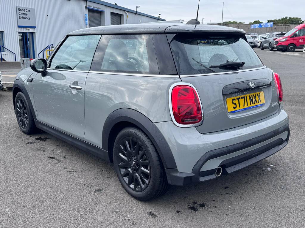 Mini Hatch 1.5 Cooper Classic ST71NXX Grey #5