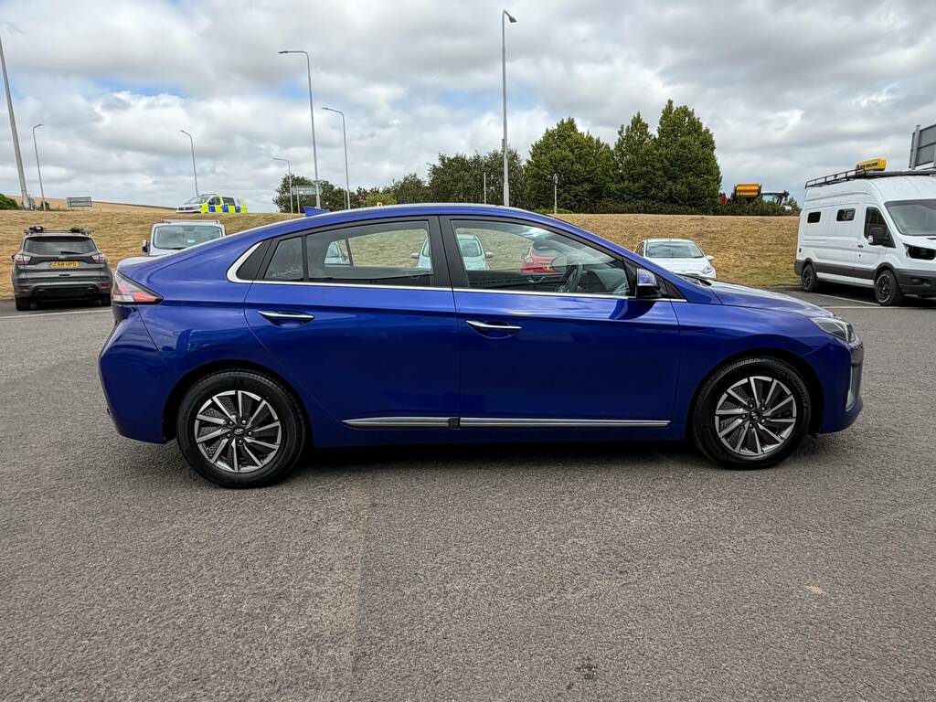Hyundai Ioniq Premium Blue #4