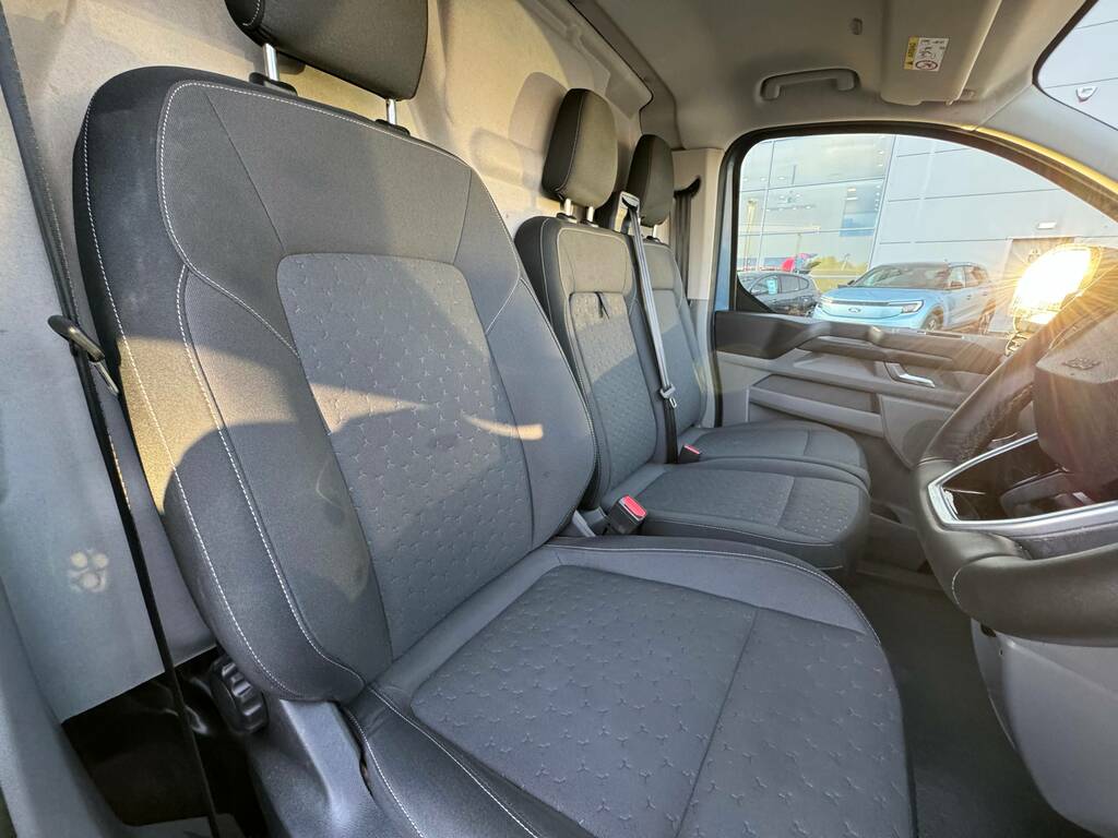 Ford Transit Custom Ford 320 L1 Die 2.0 Ecoblue 170Ps Low Roof Dcab S Silver #11