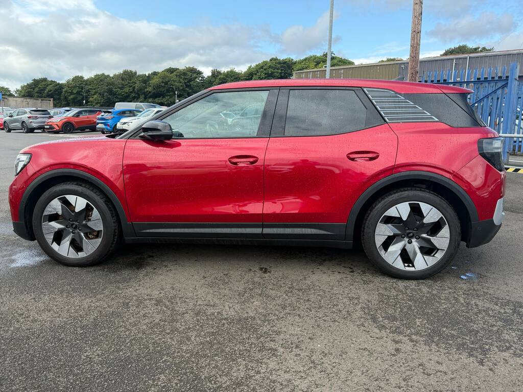 Ford Explorer Premium Red #4