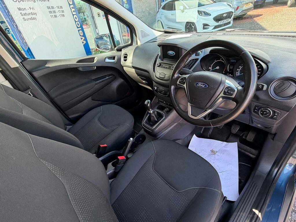 Ford Transit Courier 1.5 Tdci 100Ps Limited Blue #4