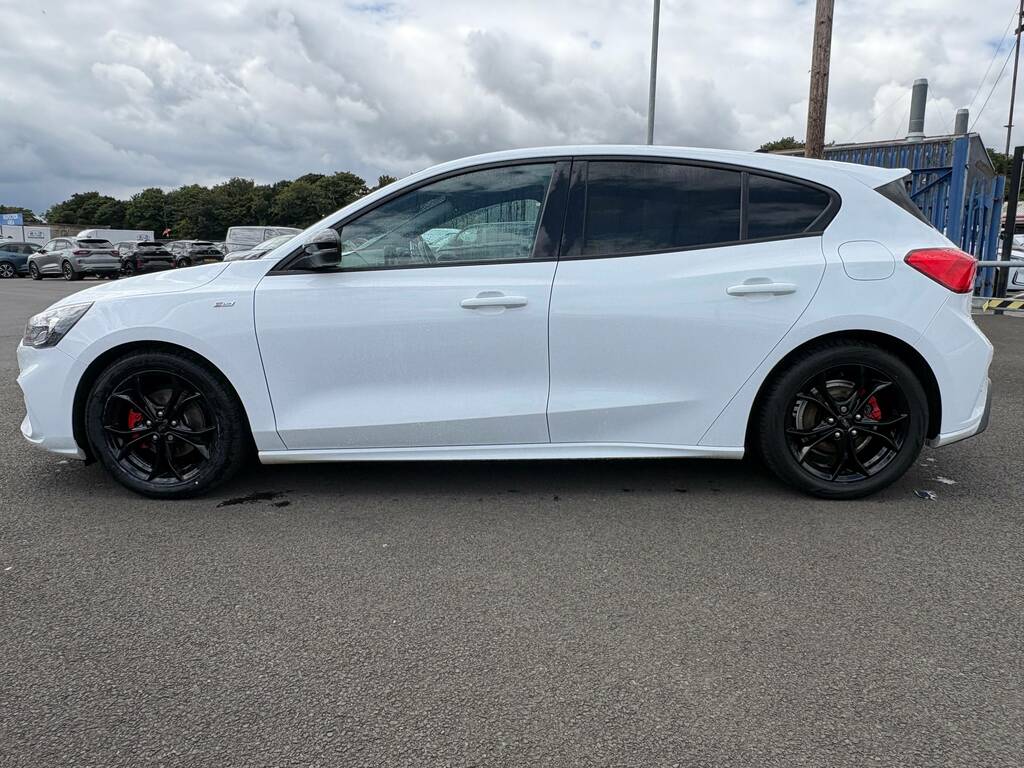 Ford Focus 1.0T Ecoboost St-line Hatchback Blue #4