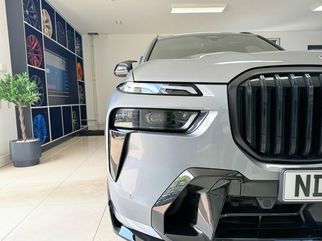 BMW X7 2023 3.0 40D Mht M Sport Suv Hybrid Aut Black #23