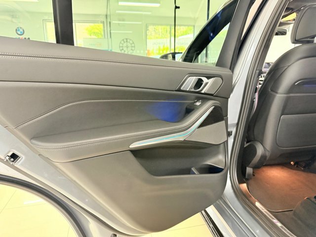 BMW X7 2023 3.0 40D Mht M Sport Suv Hybrid Aut Black #50