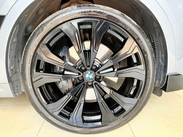 BMW X7 2023 3.0 40D Mht M Sport Suv Hybrid Aut Black #42
