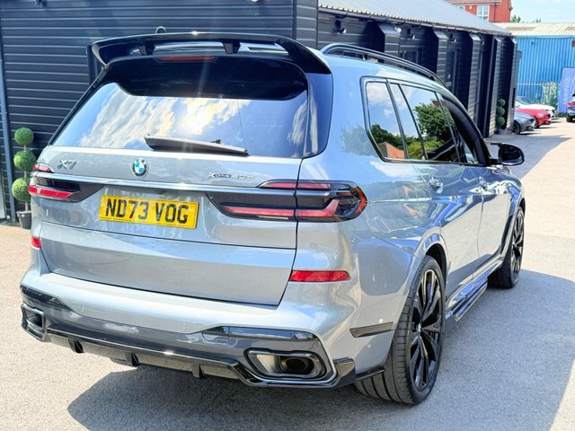 BMW X7 2023 3.0 40D Mht M Sport Suv Hybrid Aut Black #7