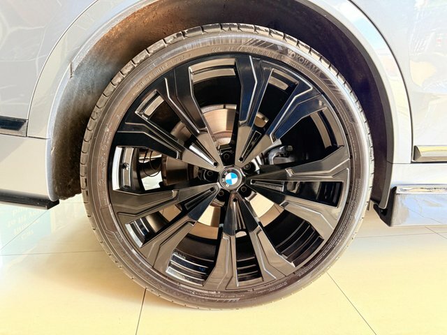 BMW X7 2023 3.0 40D Mht M Sport Suv Hybrid Aut Black #41