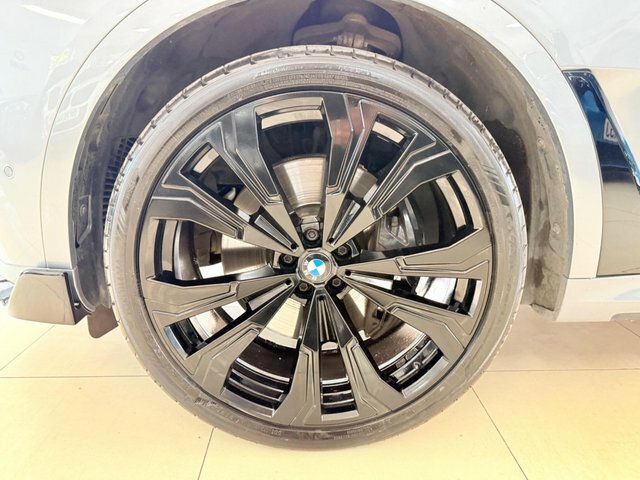 BMW X7 2023 3.0 40D Mht M Sport Suv Hybrid Aut Black #43