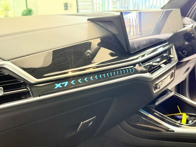 BMW X7 2023 3.0 40D Mht M Sport Suv Hybrid Aut Black #54