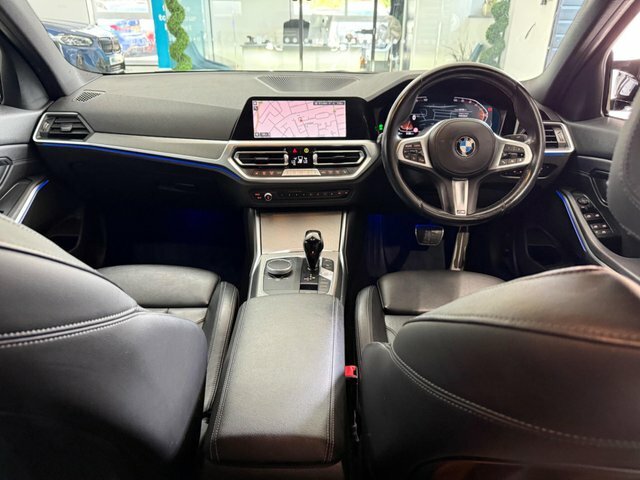 BMW 3 Series 2.0 318I M Sport RE22KOW White #2