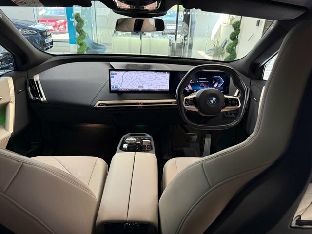 BMW iX 40 76.6Kwh M Sport Grey #4