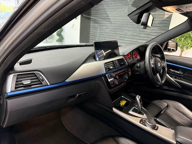 BMW 3 Series 2.0 320D M Sport Saloon Euro 5 S Silver #33