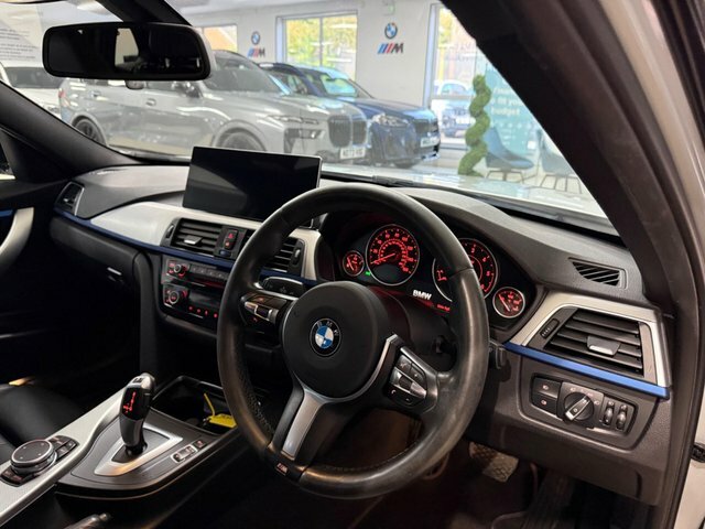 BMW 3 Series 2.0 320D M Sport Saloon Euro 5 S Silver #29