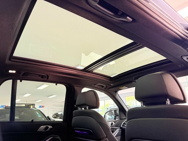 BMW X5 3.0 45E 24Kwh M Grey #2