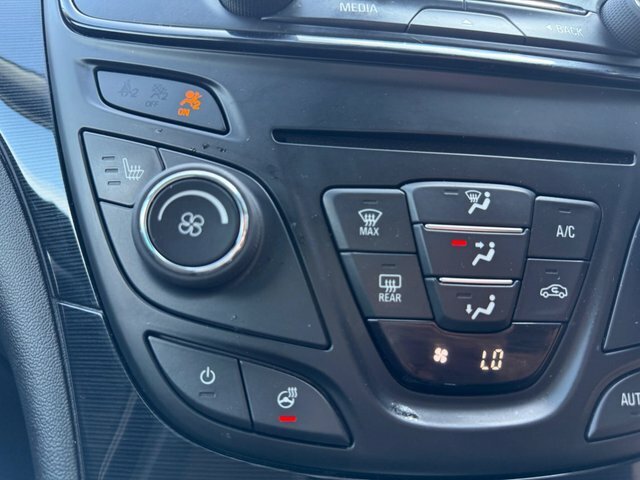 Vauxhall Insignia 2.0 Cdti Tech Line Black #2