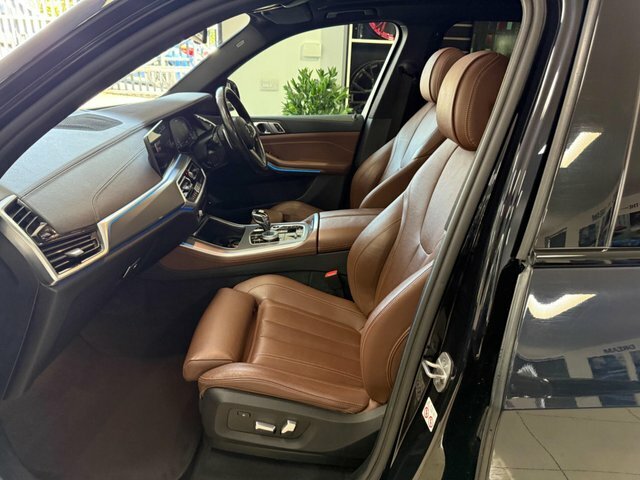 BMW X5 3.0 45E 24Kwh M Black #2