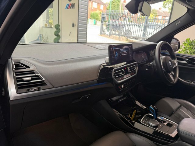 BMW iX3 80Kwh M Sport Black #41