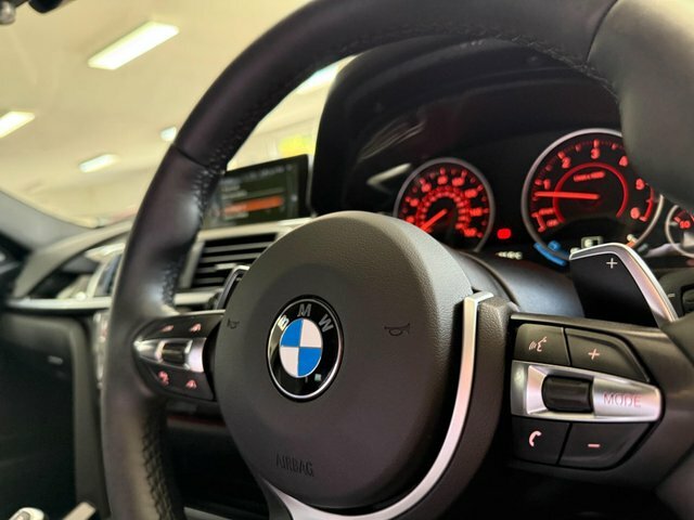 BMW 3 Series 320D Ed Sport Red #32