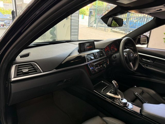 BMW 3 Series 320D Ed Sport Red #41