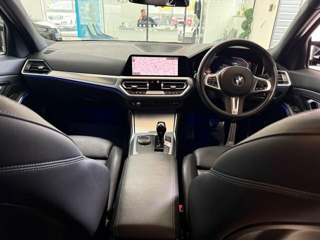 BMW 3 Series 2.0 318I M Sport Black #3