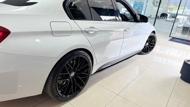 BMW 3 Series 2.0 320D M Sport White #5