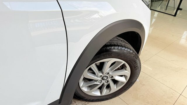 Hyundai Tucson 1.6 Gdi Blue Drive White #4