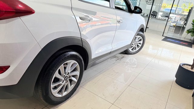 Hyundai Tucson 1.6 Gdi Blue Drive White #5