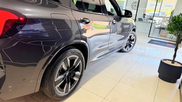 BMW iX3 80Kwh Premier Edition Suv Grey #7