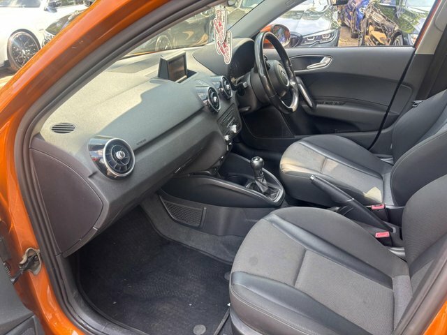 Audi A1 1.6 Tdi Sport Sportback Orange #3