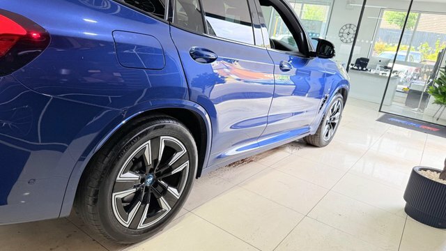 BMW iX3 80Kwh M Sport Blue #6