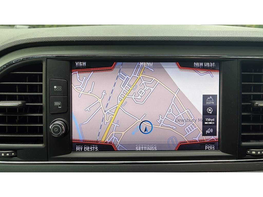 Seat Leon Tsi Evo Se Dynamic AV69NFX Red #2