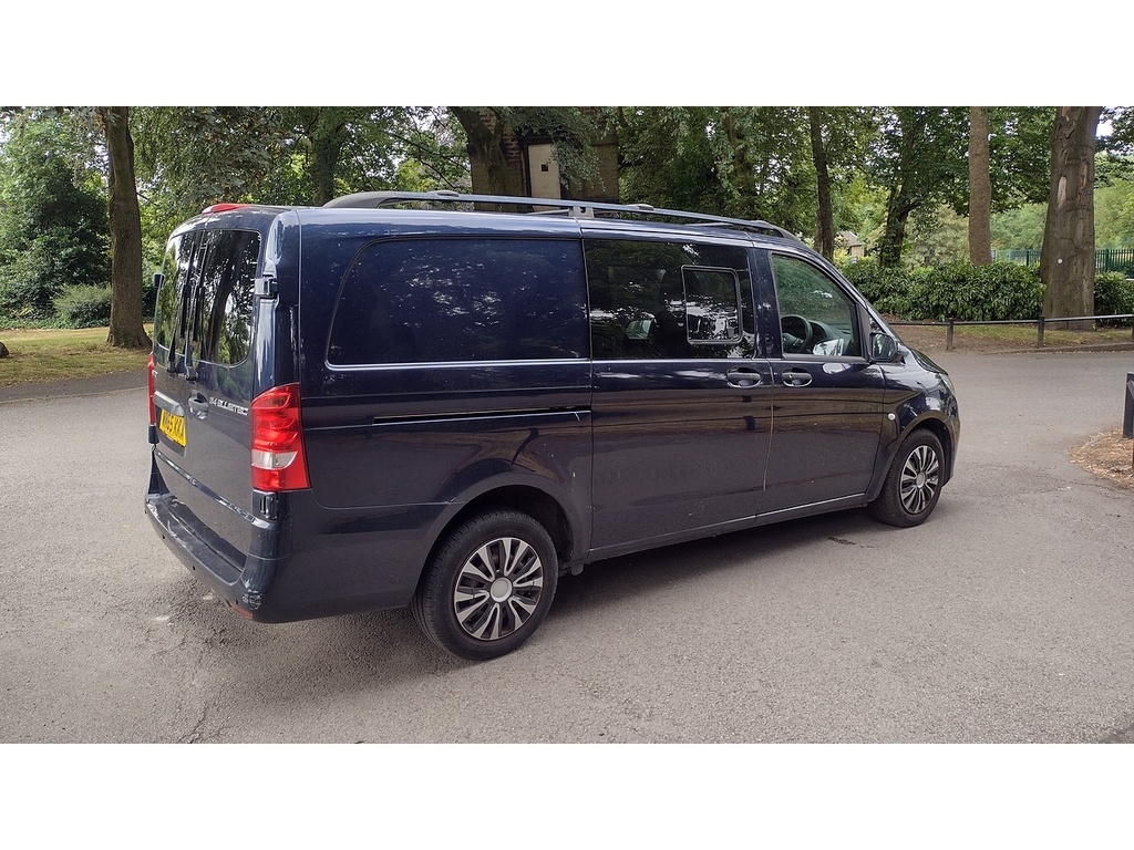 Mercedes-Benz Vito Panel Van White #16