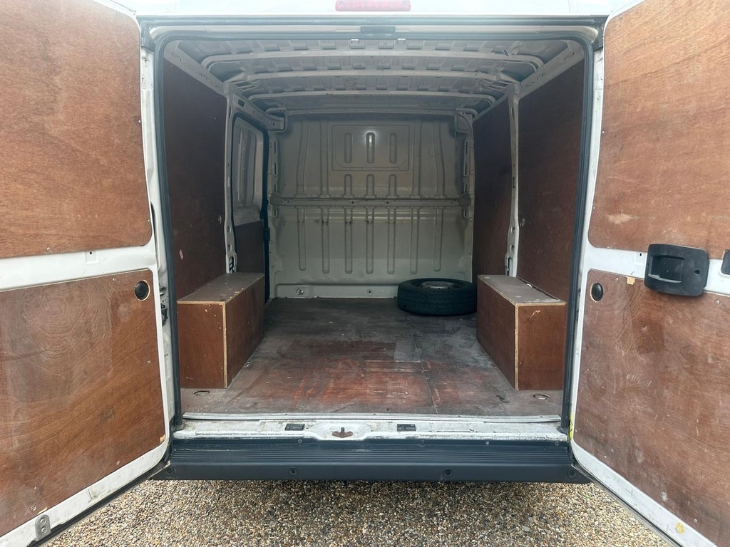 Peugeot Boxer Bluehdi 333 Professional White #4