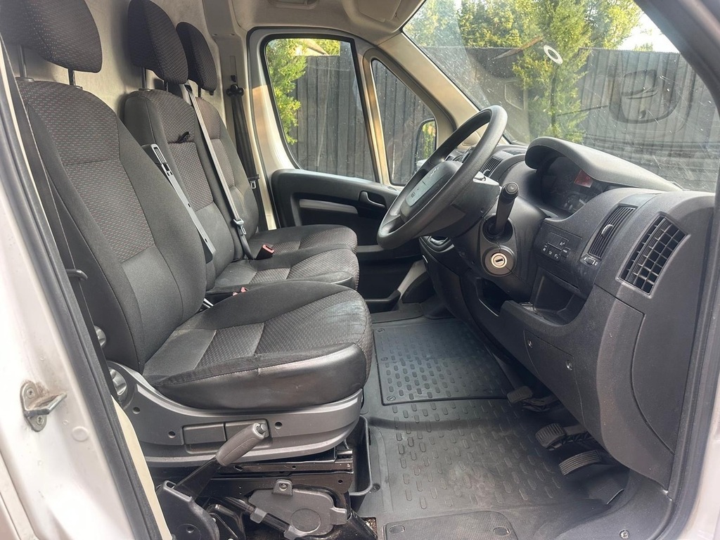 Peugeot Boxer Bluehdi 333 Professional White #5