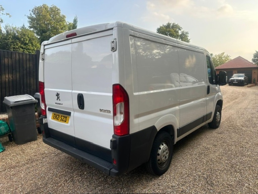 Peugeot Boxer Bluehdi 333 Professional White #2
