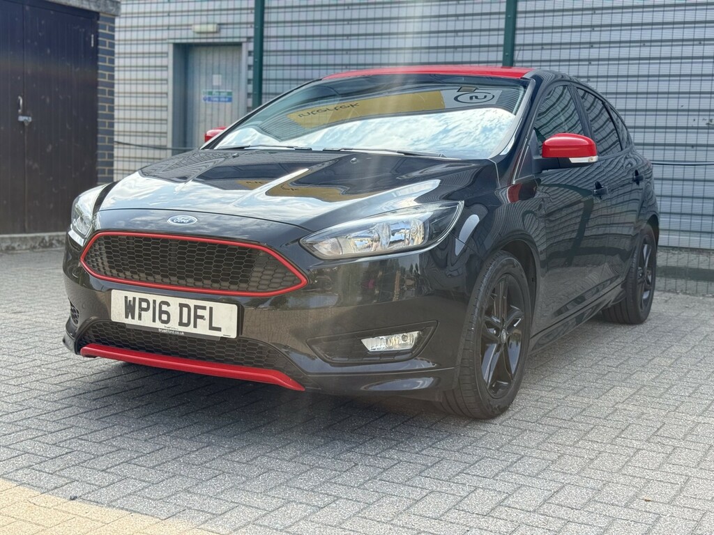 Ford Focus Hatchback 1.5T Ecoboost Zetec S Black Edition Euro Black #3