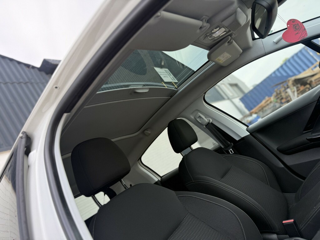 Peugeot 208 1.2 Puretech Tech Edition White #5