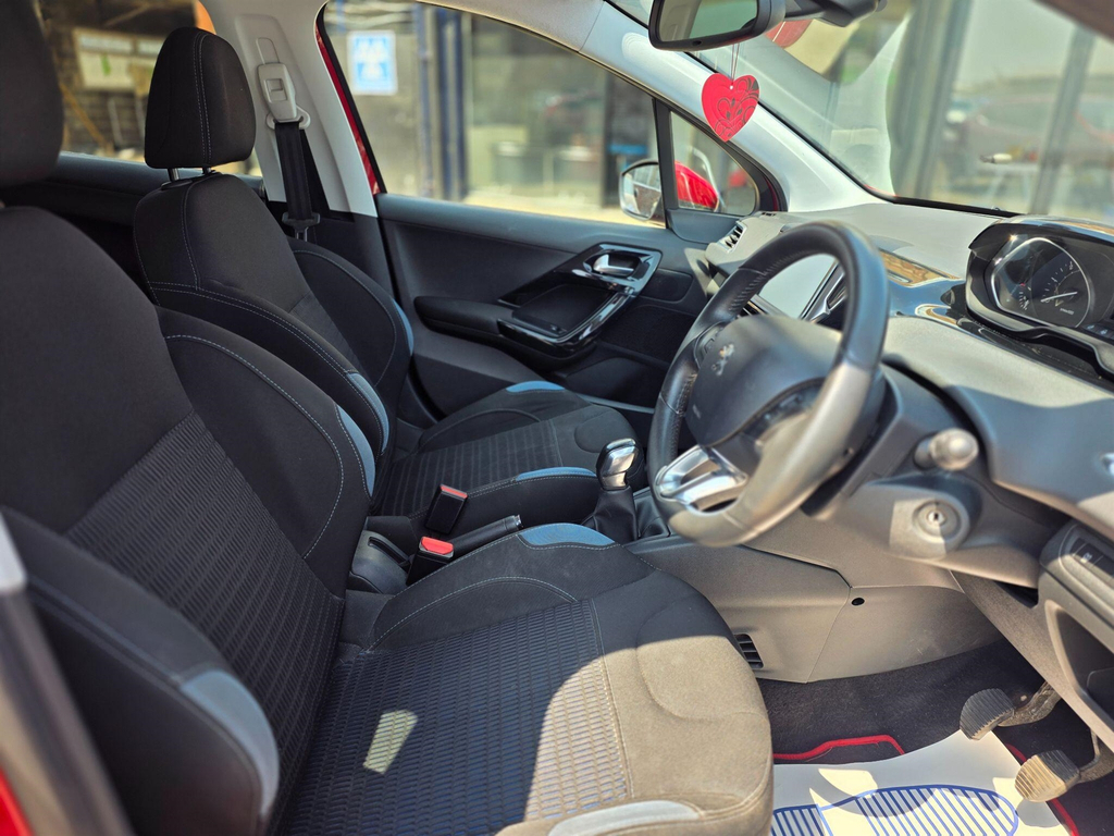 Peugeot 208 1.6 E-hdi Allure Euro 5 Ss KM64KWU  #5