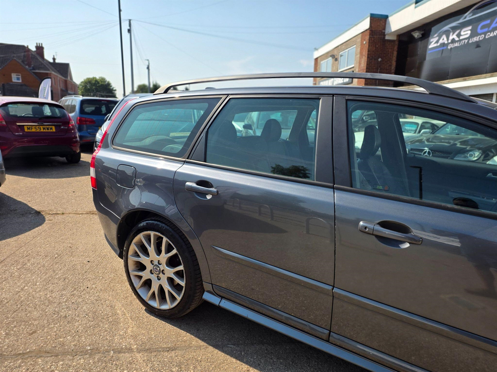 Volvo V50 2.4 D5 Se Sport Geartronic #3