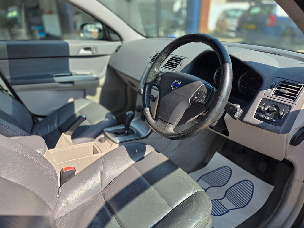 Volvo V50 2.4 D5 Se Sport Geartronic #5