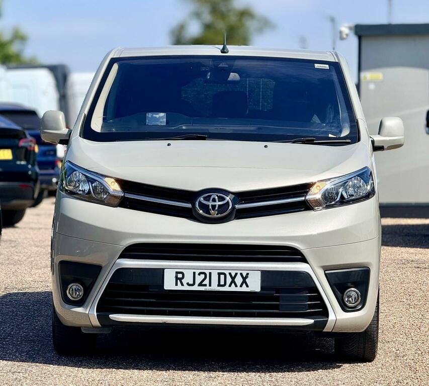 Toyota Proace Verso 2.0D Family Medium Mpv Mwb Euro 6 Ss Silver #3