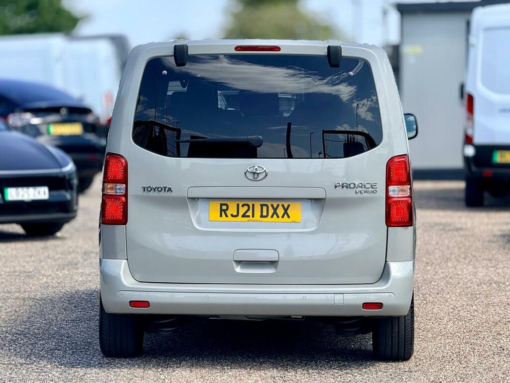 Toyota Proace Verso 2.0D Family Medium Mpv Mwb Euro 6 Ss Silver #4
