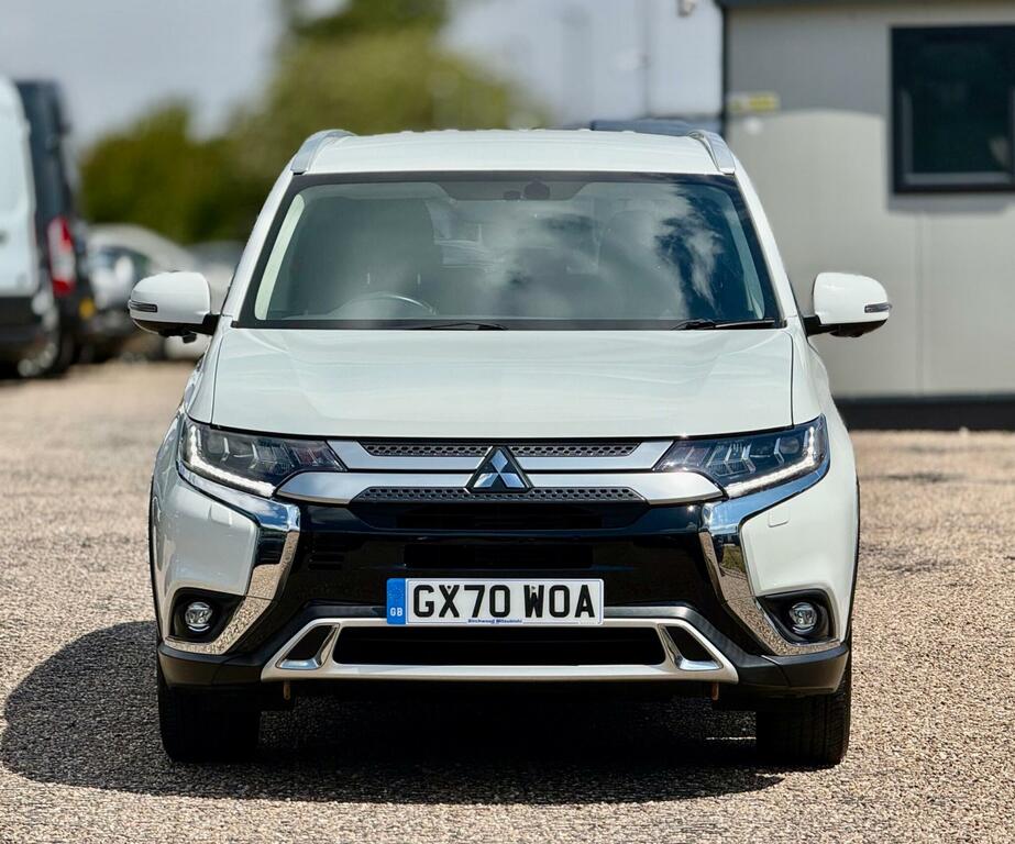 Mitsubishi Outlander 2.0 Mivec Exceed Cvt 4Wd Euro 6 Ss White #3