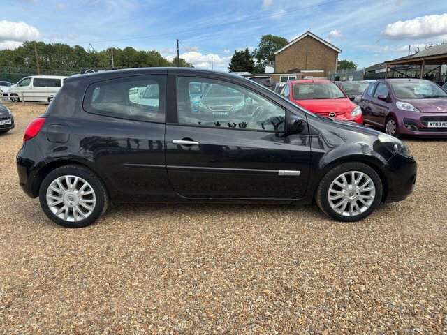 Renault Clio 1.2 Tce Dynamique Tomtom Hatchback Manu GJ11YCN Black #6