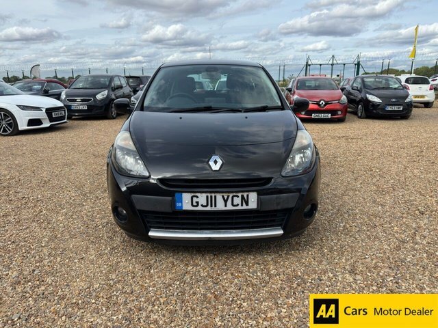 Renault Clio 1.2 Tce Dynamique Tomtom Hatchback Manu GJ11YCN Black #2