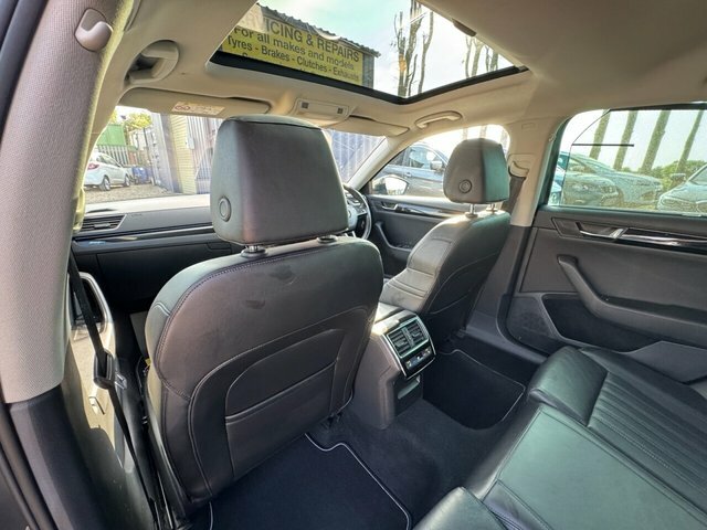 Skoda Superb Skoda Estate 2.0 Tdi Cr Sport Line Grey #42