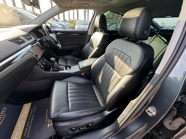 Skoda Superb Skoda Estate 2.0 Tdi Cr Sport Line Grey #48