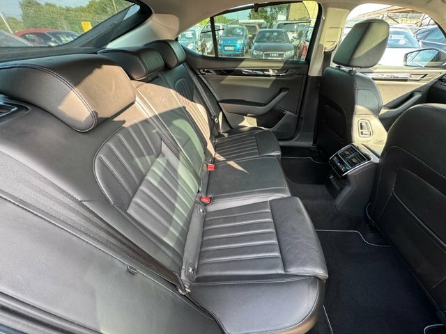 Skoda Superb Skoda Estate 2.0 Tdi Cr Sport Line Grey #39