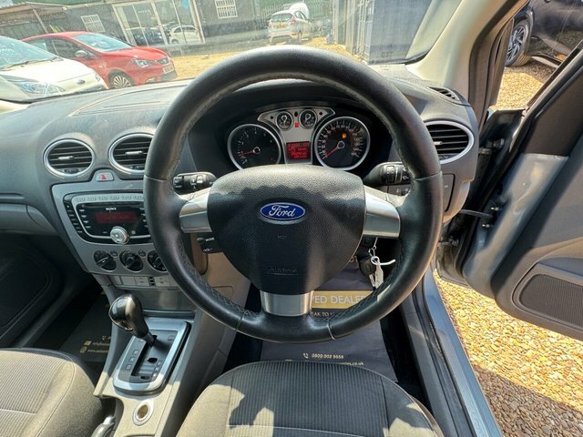 Ford Focus 1.6 Zetec Black #20