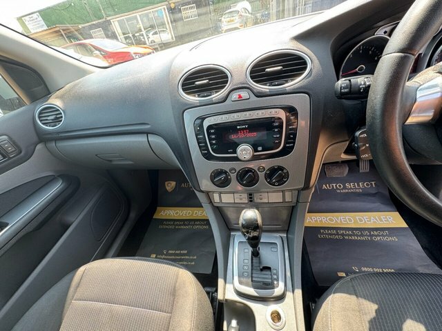 Ford Focus 1.6 Zetec Black #24